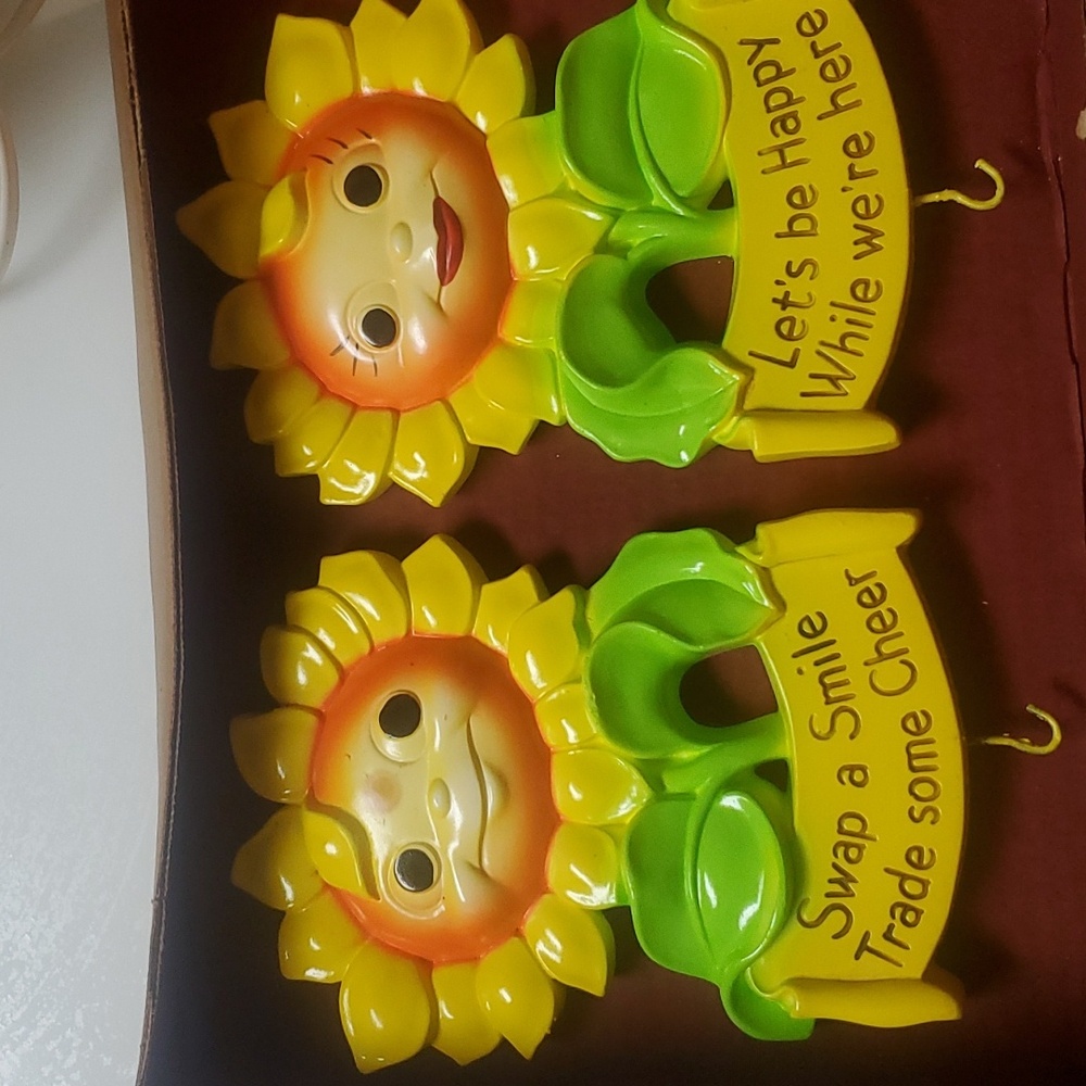 Vintage 1970s chalkware Sunflower pot holder hangers wall art - Picture 5 of 10